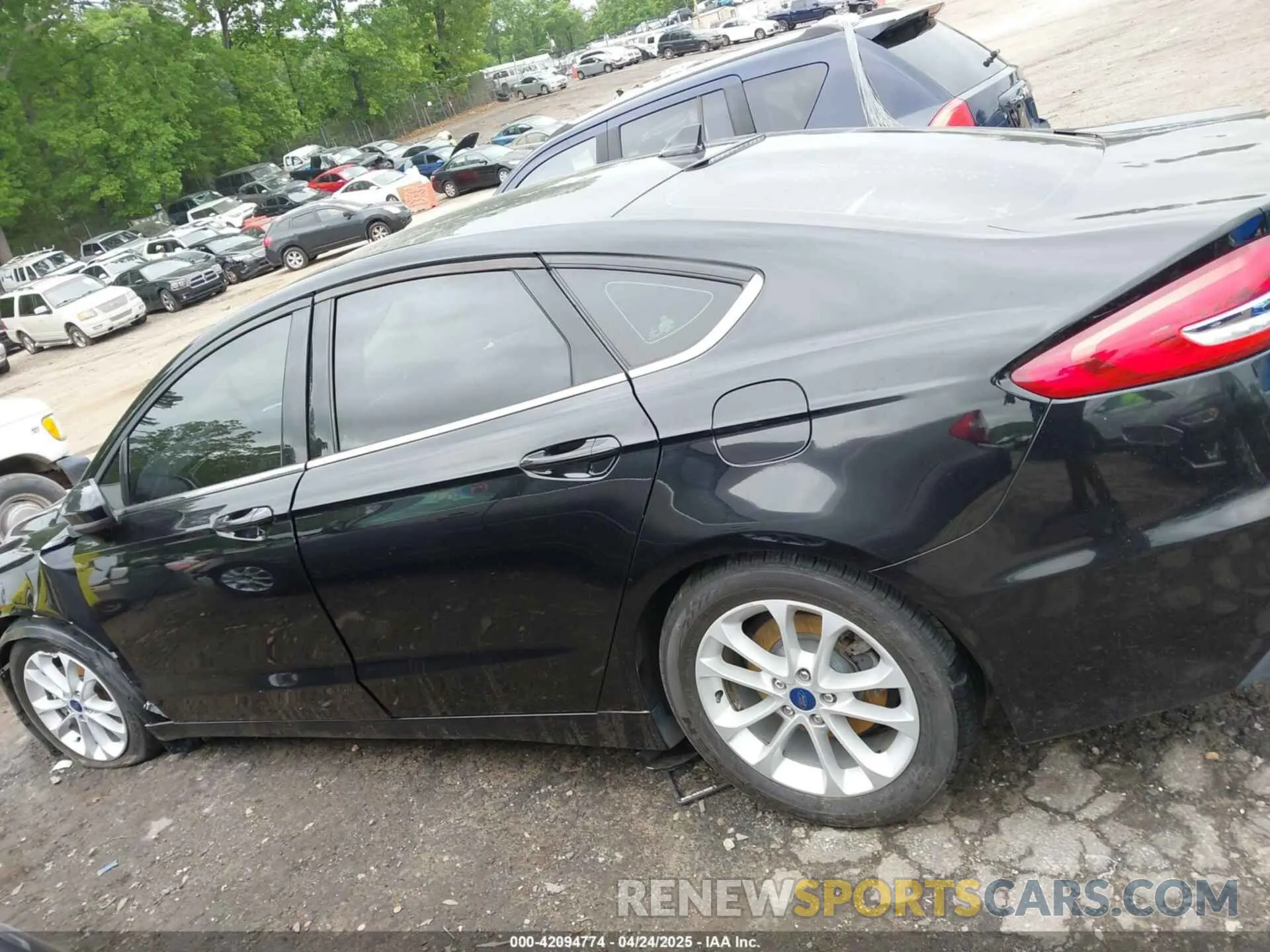 13 fotografías del automóvil dañado 3FA6P0HD5LR178607 FORD FUSION 2020
