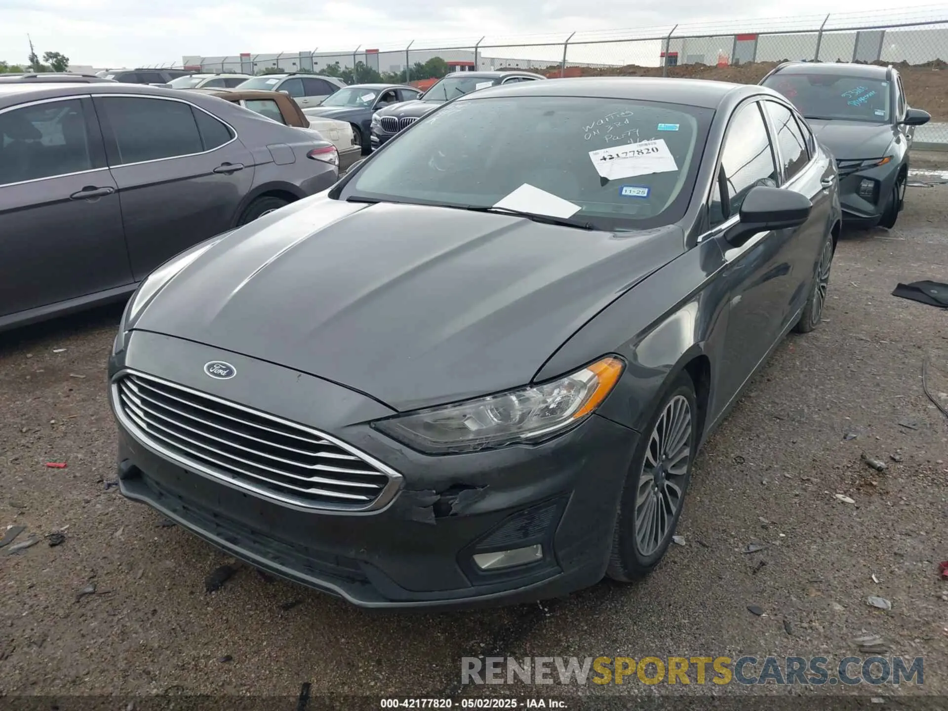 2 fotografías del automóvil dañado 3FA6P0HD5LR198744 FORD FUSION 2020
