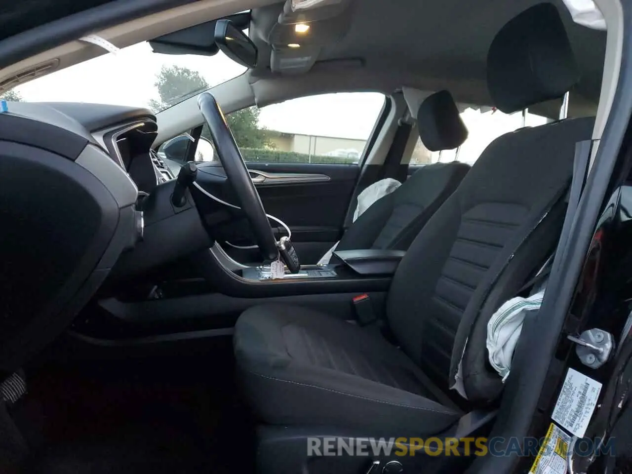 7 fotografías del automóvil dañado 3FA6P0HD5LR228955 FORD FUSION 2020