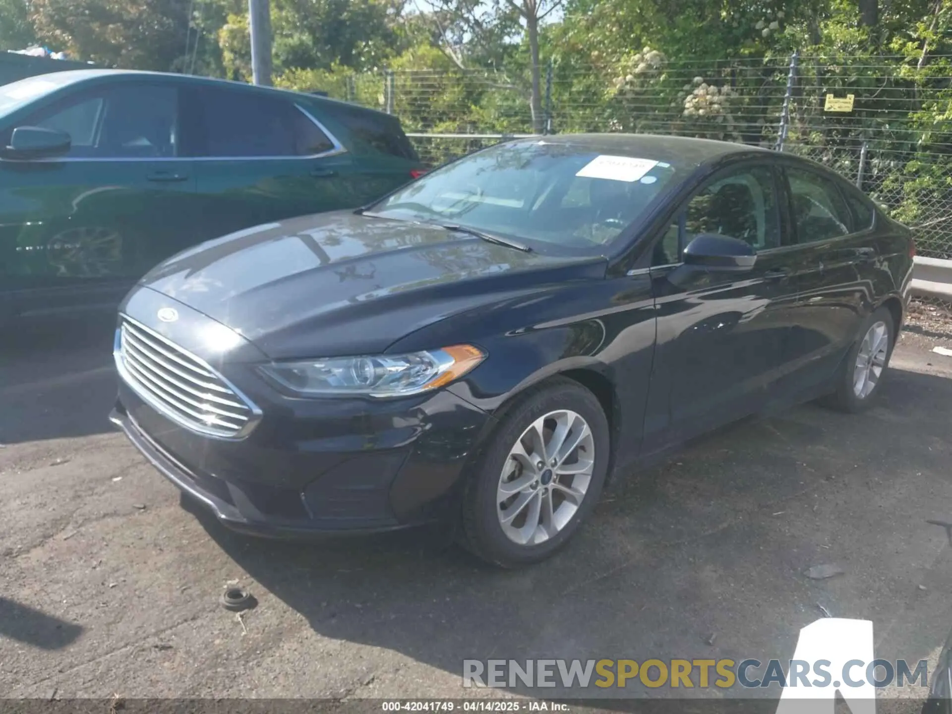 2 fotografías del automóvil dañado 3FA6P0HD5LR250275 FORD FUSION 2020