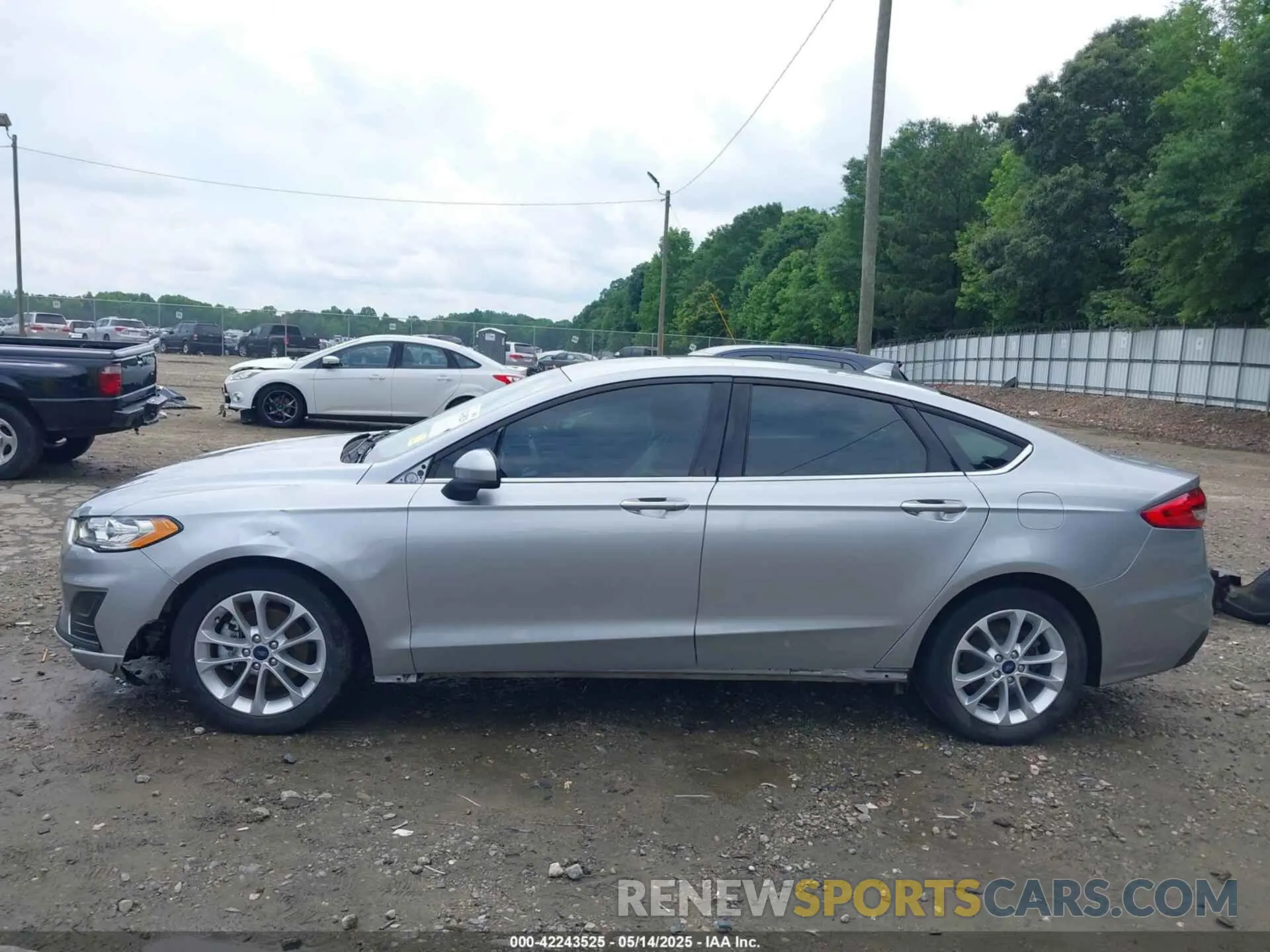 15 fotografías del automóvil dañado 3FA6P0HD5LR262877 FORD FUSION 2020