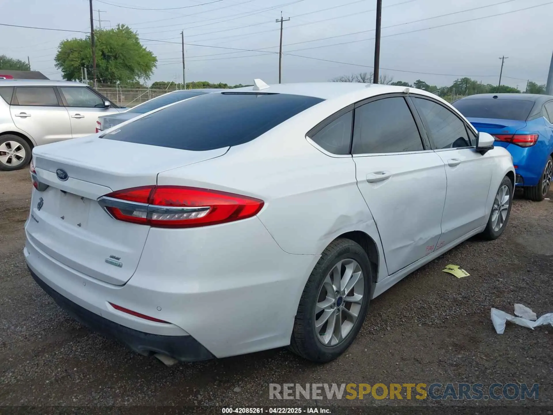 4 fotografías del automóvil dañado 3FA6P0HD6LR262080 FORD FUSION 2020