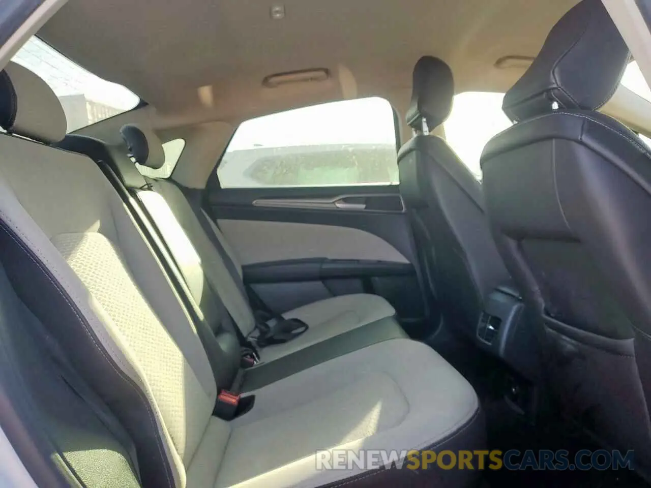 10 fotografías del automóvil dañado 3FA6P0HD7LR110969 FORD FUSION 2020
