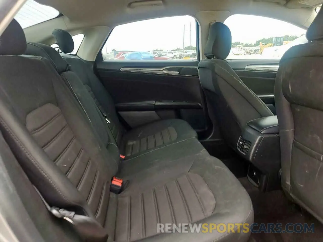 10 fotografías del automóvil dañado 3FA6P0HD7LR111586 FORD FUSION 2020