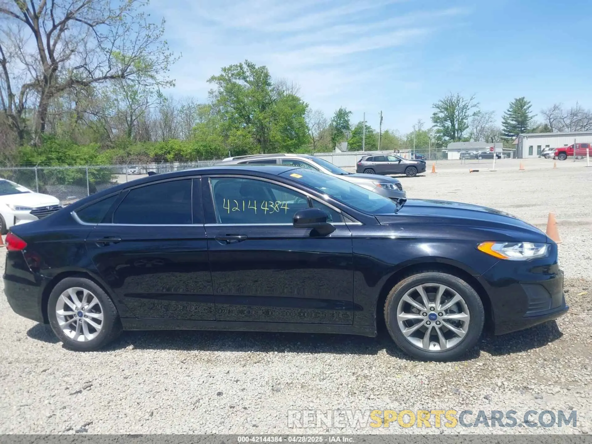 14 fotografías del automóvil dañado 3FA6P0HD7LR161601 FORD FUSION 2020