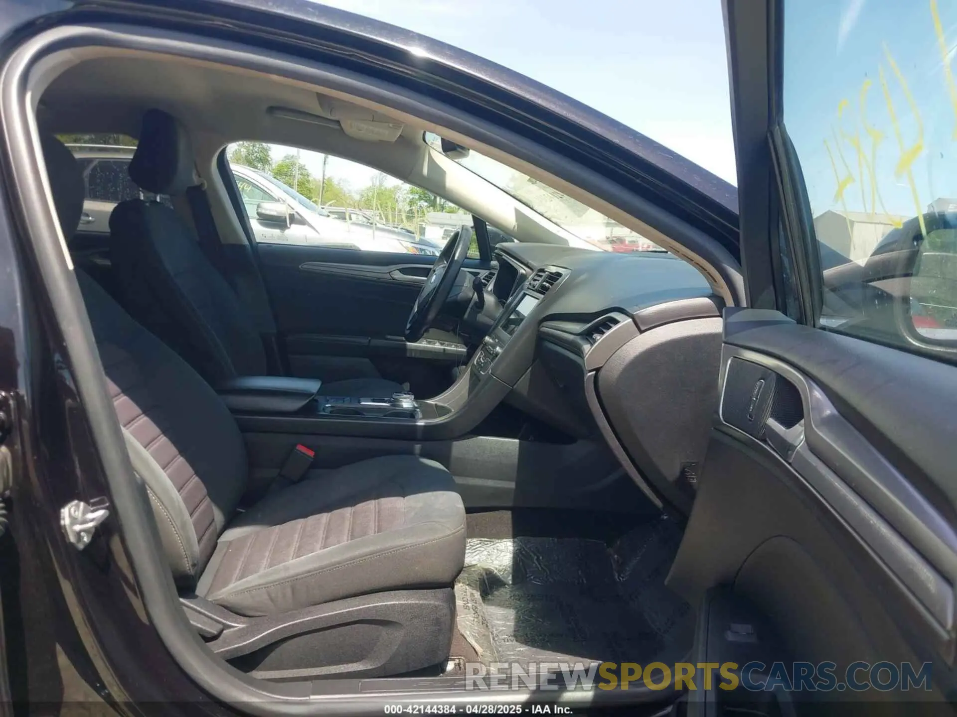 5 fotografías del automóvil dañado 3FA6P0HD7LR161601 FORD FUSION 2020