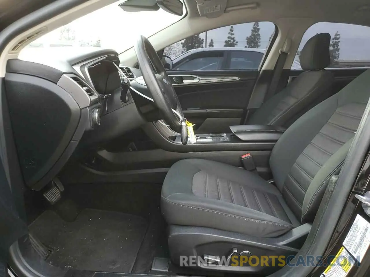 7 fotografías del automóvil dañado 3FA6P0HD7LR171089 FORD FUSION 2020