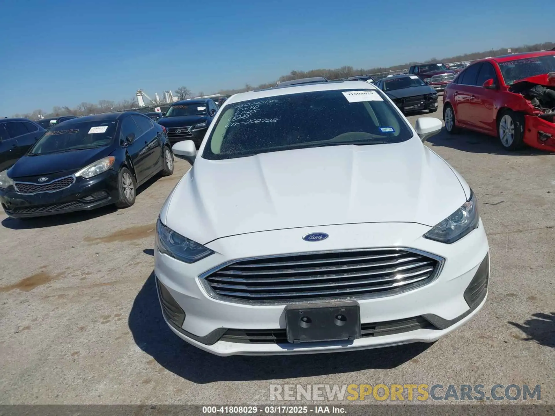 12 fotografías del automóvil dañado 3FA6P0HD7LR202728 FORD FUSION 2020