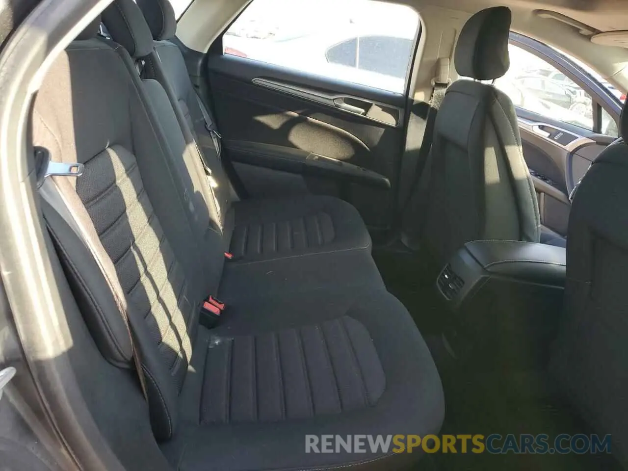 10 fotografías del automóvil dañado 3FA6P0HD8LR106042 FORD FUSION 2020