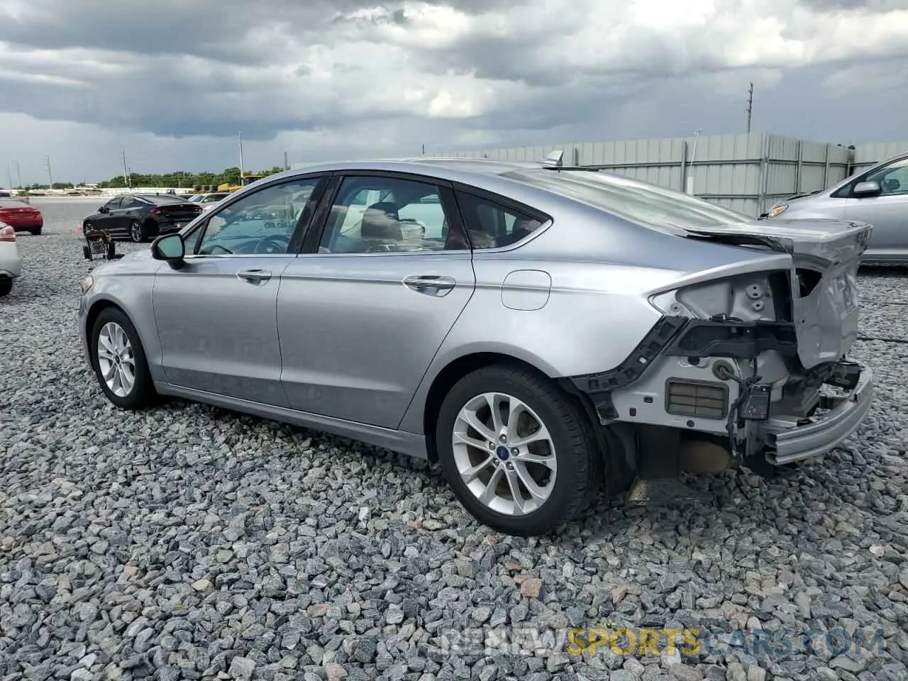 2 fotografías del automóvil dañado 3FA6P0HD8LR150929 FORD FUSION 2020