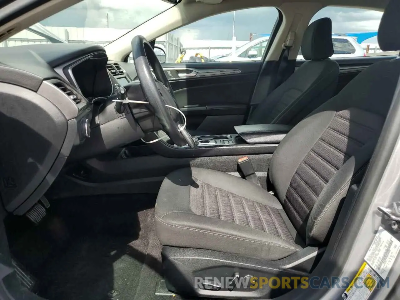 7 fotografías del automóvil dañado 3FA6P0HD8LR150929 FORD FUSION 2020
