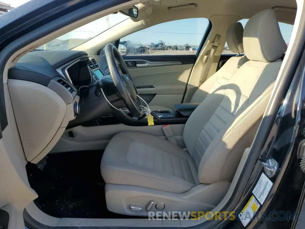 7 fotografías del automóvil dañado 3FA6P0HD8LR169299 FORD FUSION 2020