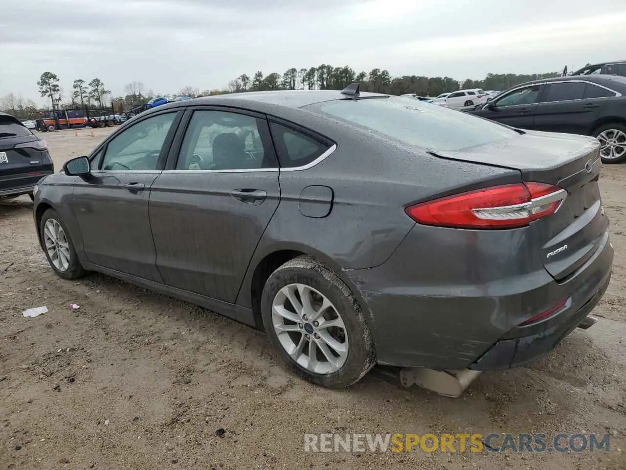2 fotografías del automóvil dañado 3FA6P0HD8LR201216 FORD FUSION 2020