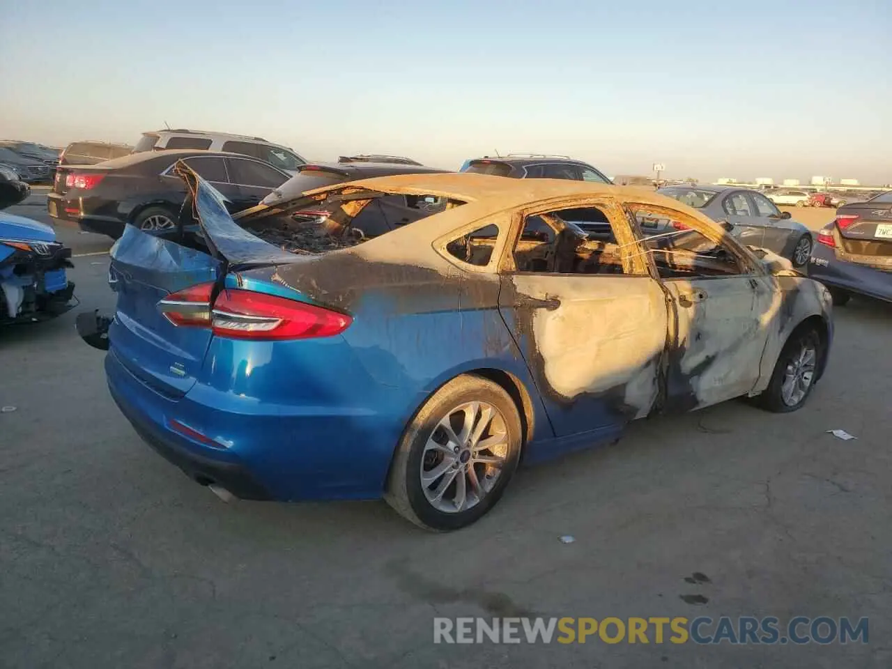 3 fotografías del automóvil dañado 3FA6P0HD8LR202396 FORD FUSION 2020