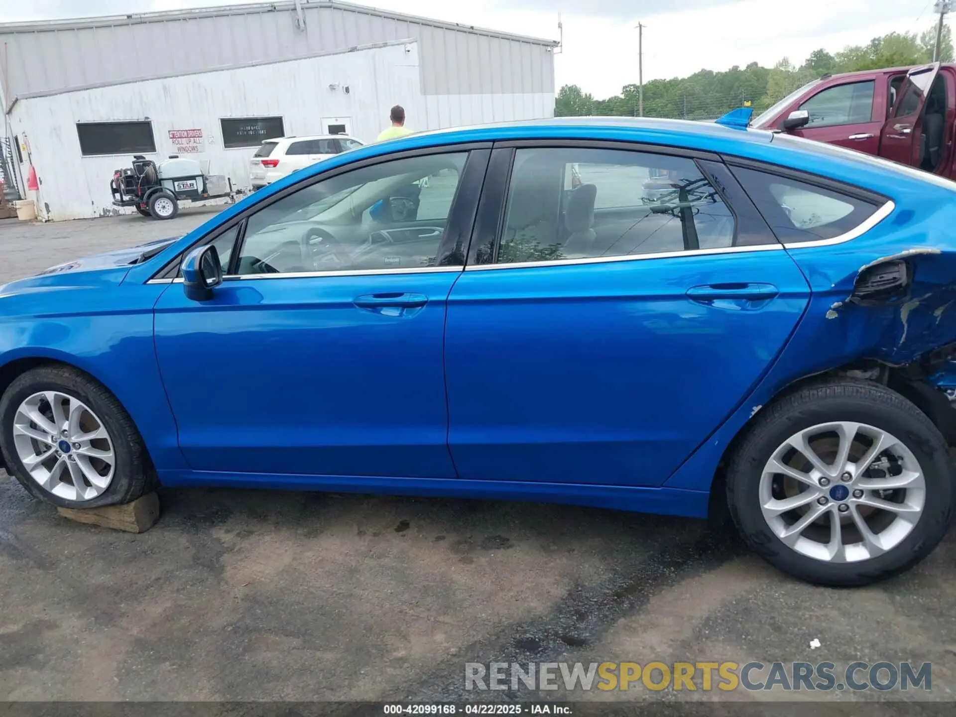14 fotografías del automóvil dañado 3FA6P0HD8LR235608 FORD FUSION 2020