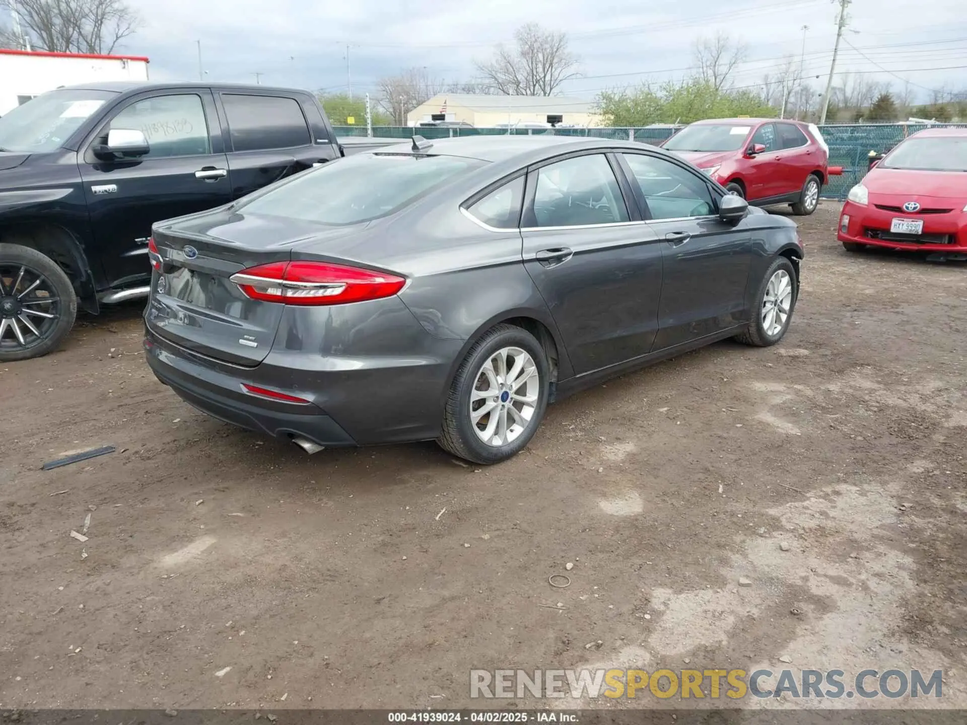 4 fotografías del automóvil dañado 3FA6P0HD8LR257138 FORD FUSION 2020
