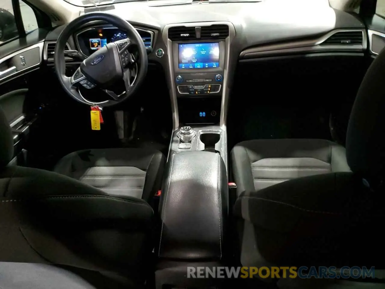 8 fotografías del automóvil dañado 3FA6P0HD9LR163673 FORD FUSION 2020