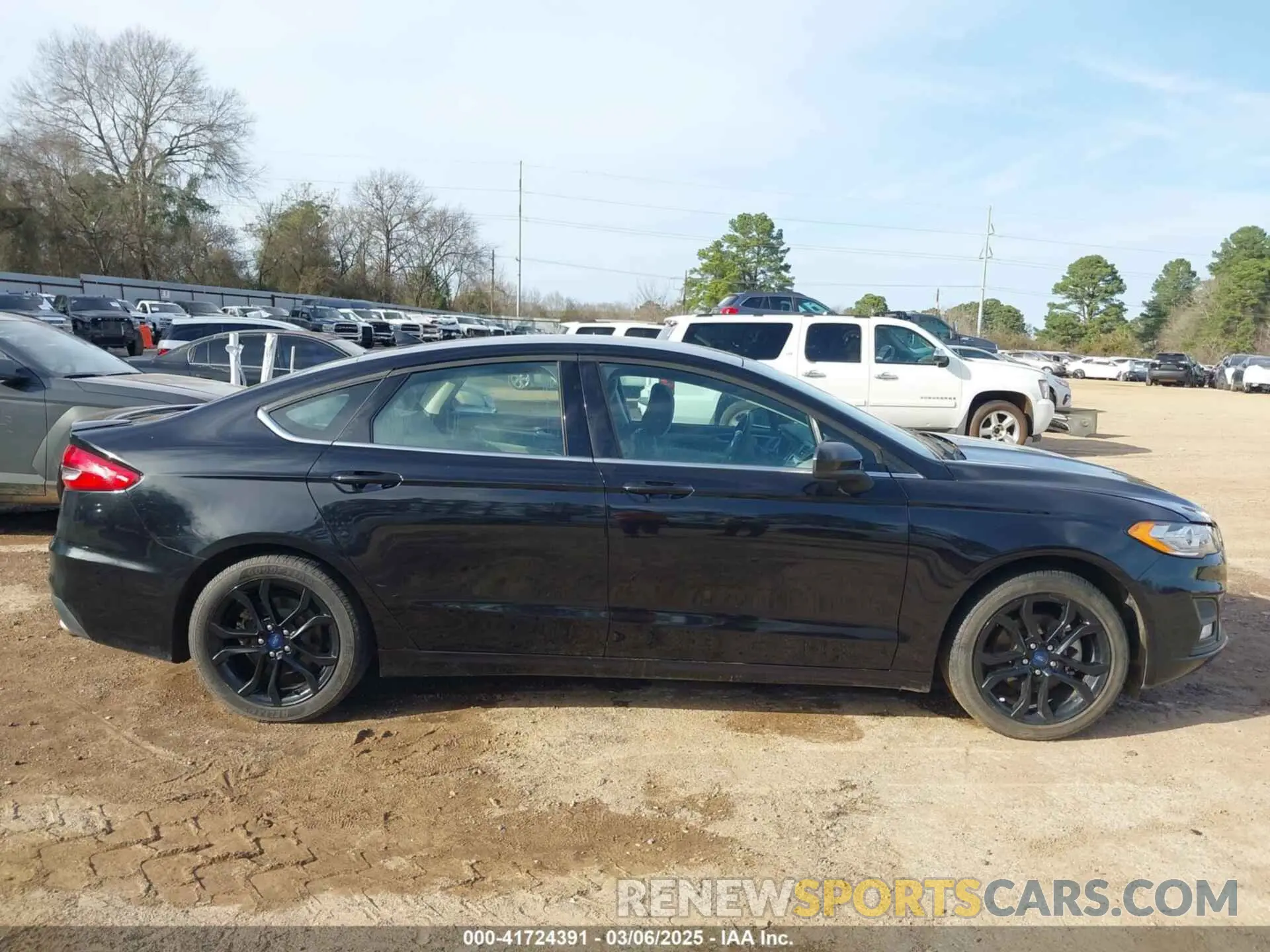 13 fotografías del automóvil dañado 3FA6P0HD9LR227405 FORD FUSION 2020