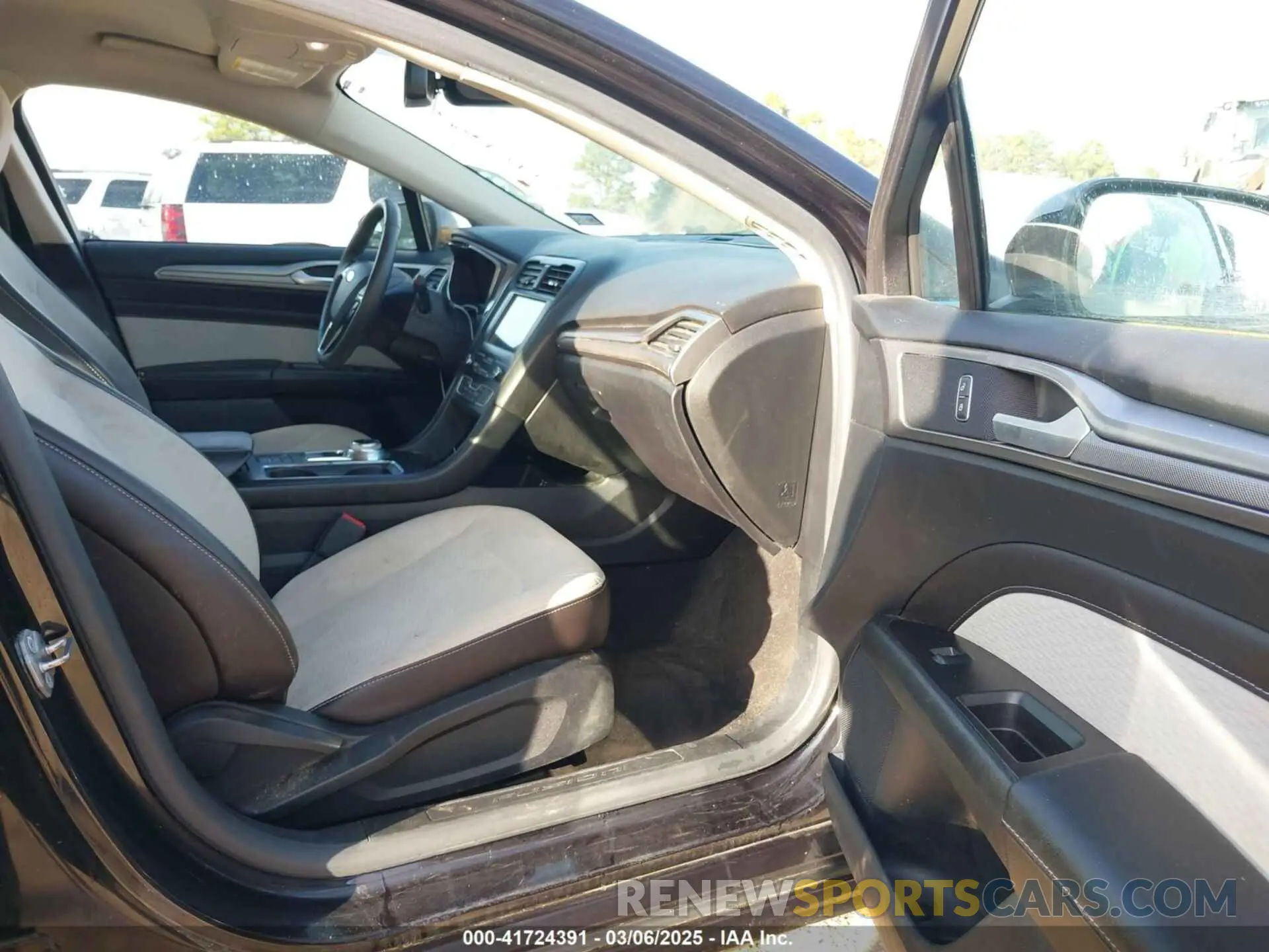 5 fotografías del automóvil dañado 3FA6P0HD9LR227405 FORD FUSION 2020
