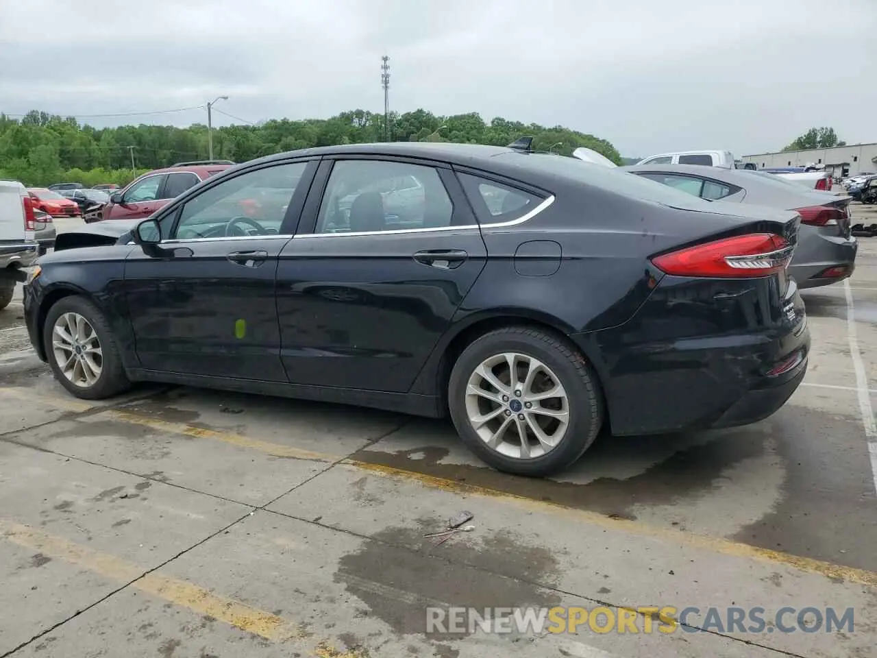 2 fotografías del automóvil dañado 3FA6P0HD9LR231017 FORD FUSION 2020