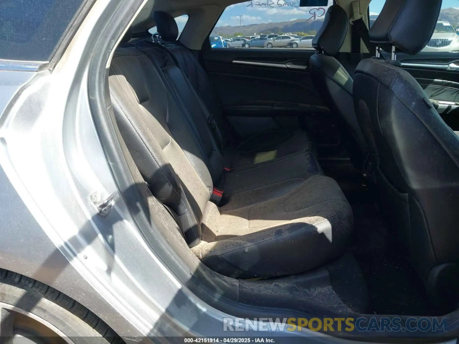 8 fotografías del automóvil dañado 3FA6P0K92LR118367 FORD FUSION 2020