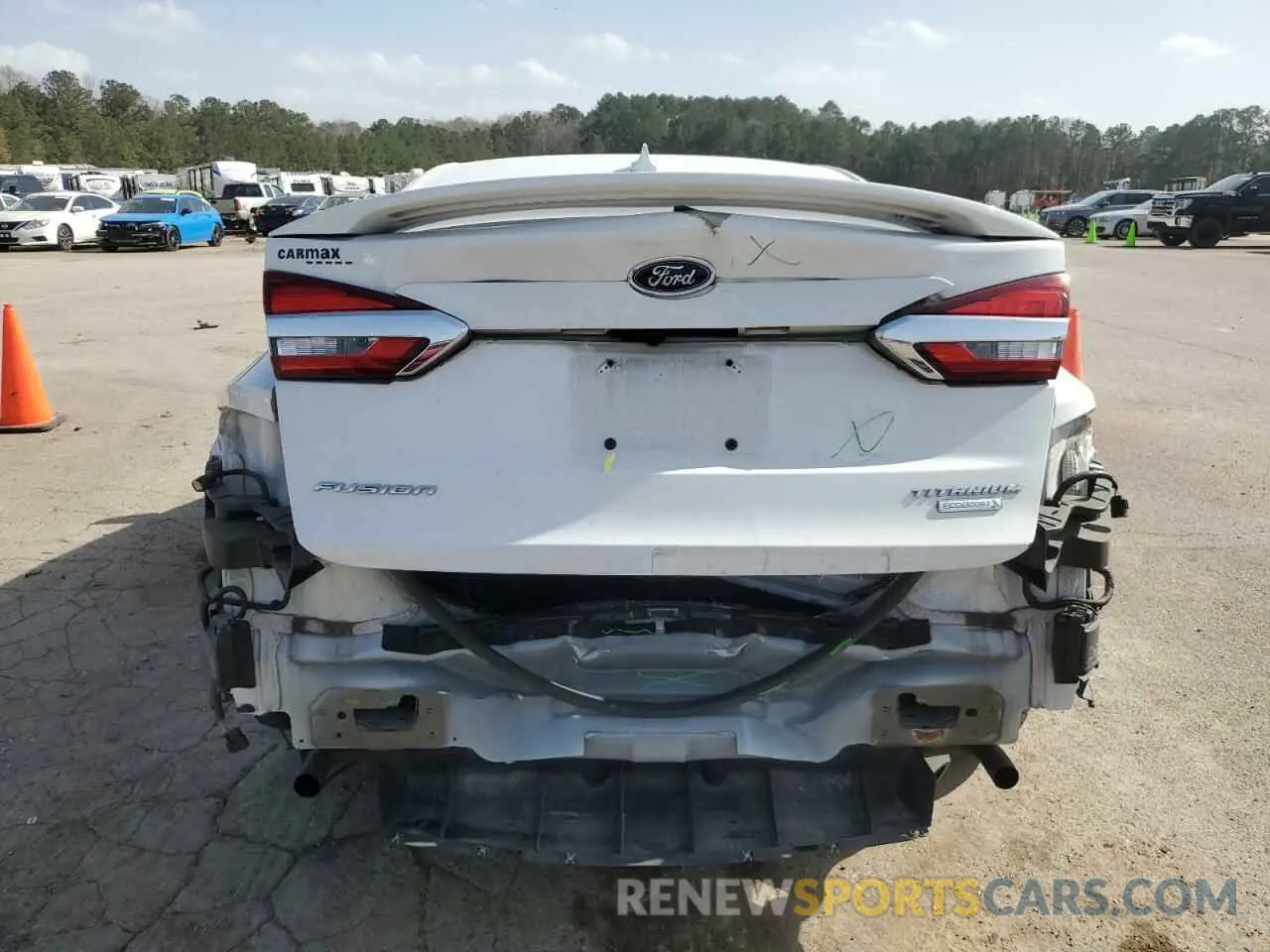 6 fotografías del automóvil dañado 3FA6P0K96LR199681 FORD FUSION 2020