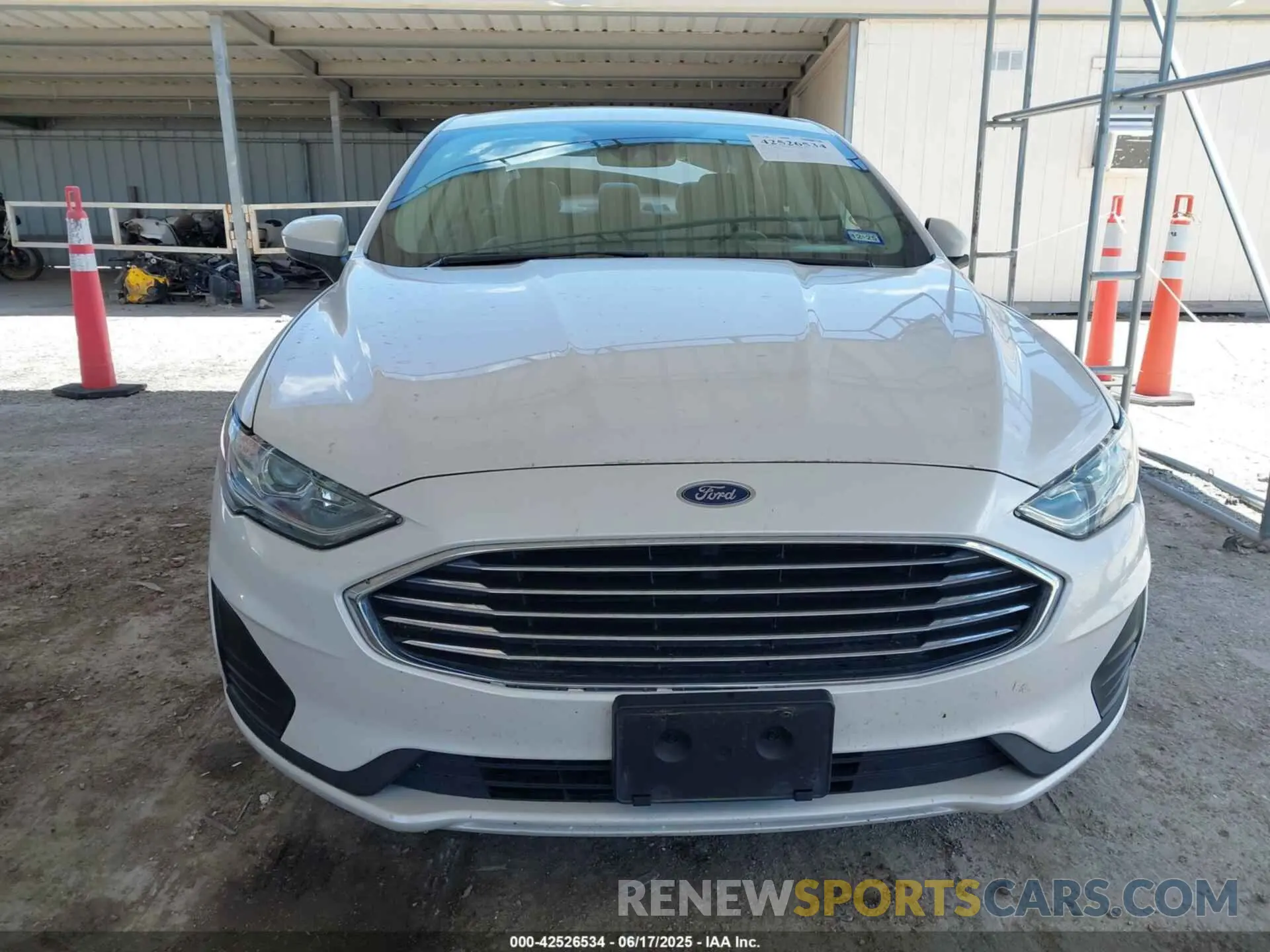 13 fotografías del automóvil dañado 3FA6P0LU0LR135560 FORD FUSION 2020