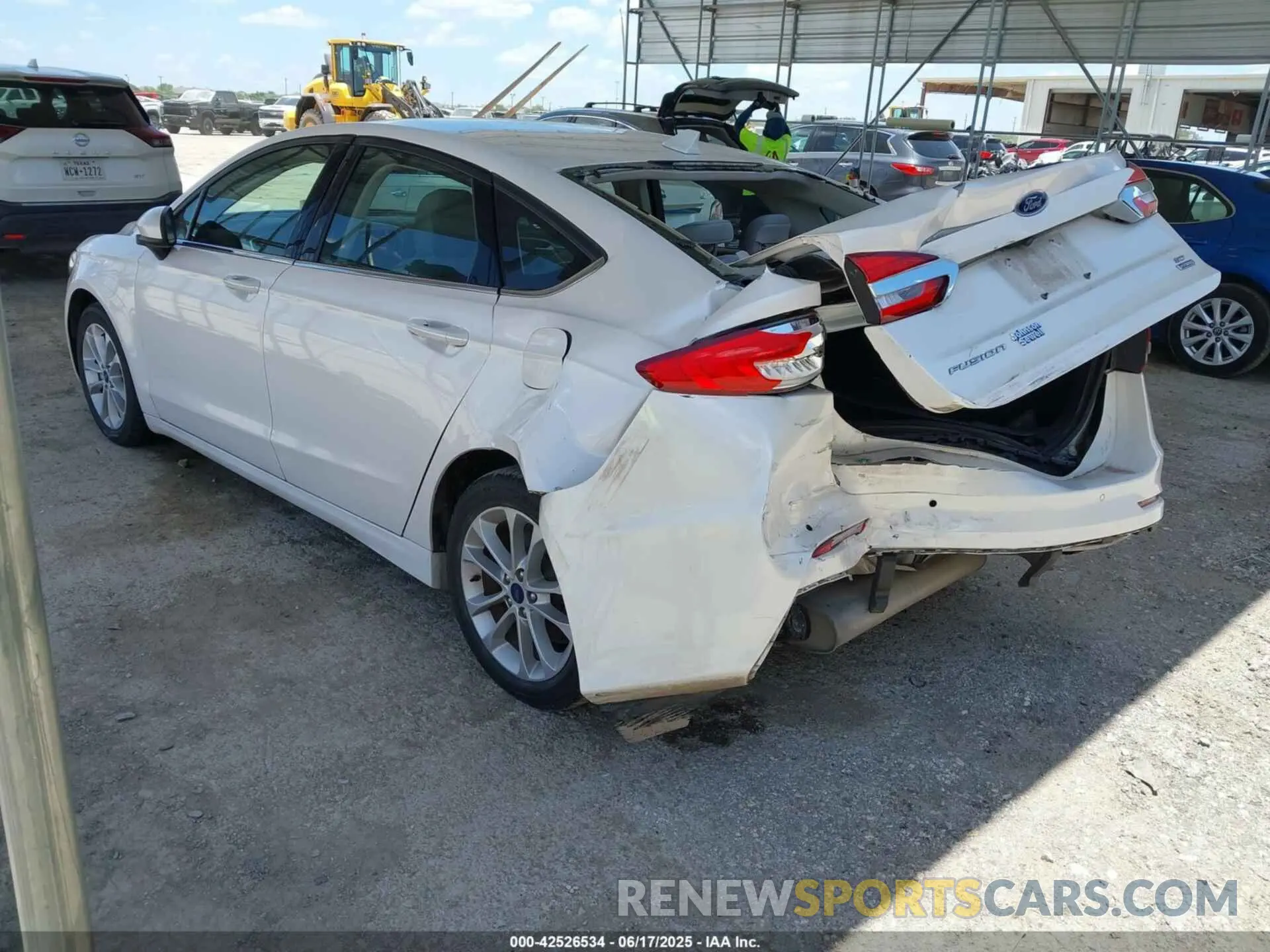 3 fotografías del automóvil dañado 3FA6P0LU0LR135560 FORD FUSION 2020