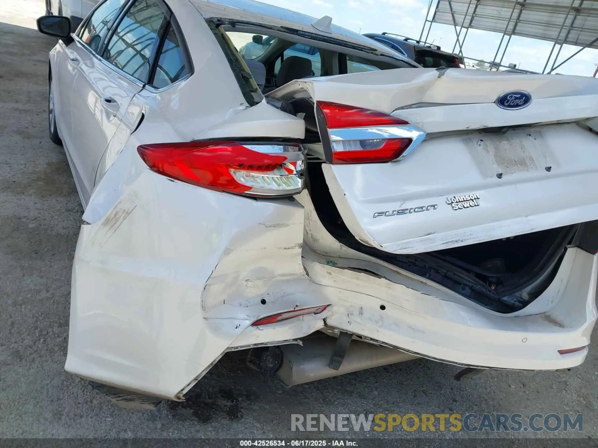 6 fotografías del automóvil dañado 3FA6P0LU0LR135560 FORD FUSION 2020