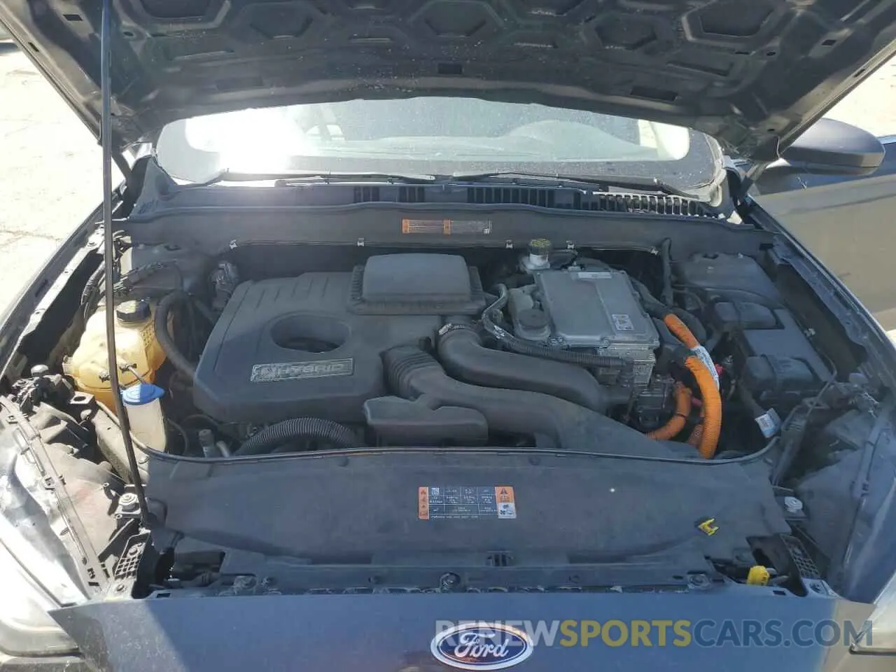11 fotografías del automóvil dañado 3FA6P0LU0LR190090 FORD FUSION 2020