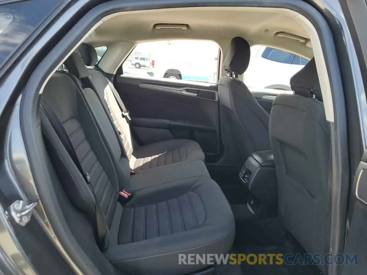 10 fotografías del automóvil dañado 3FA6P0LU0LR265614 FORD FUSION 2020