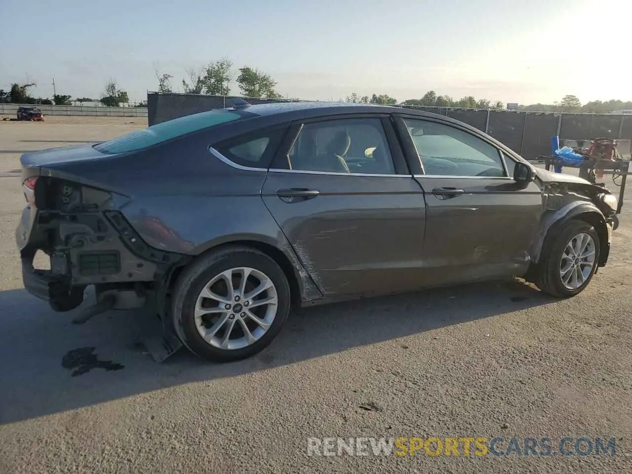 3 fotografías del automóvil dañado 3FA6P0LU1LR266397 FORD FUSION 2020