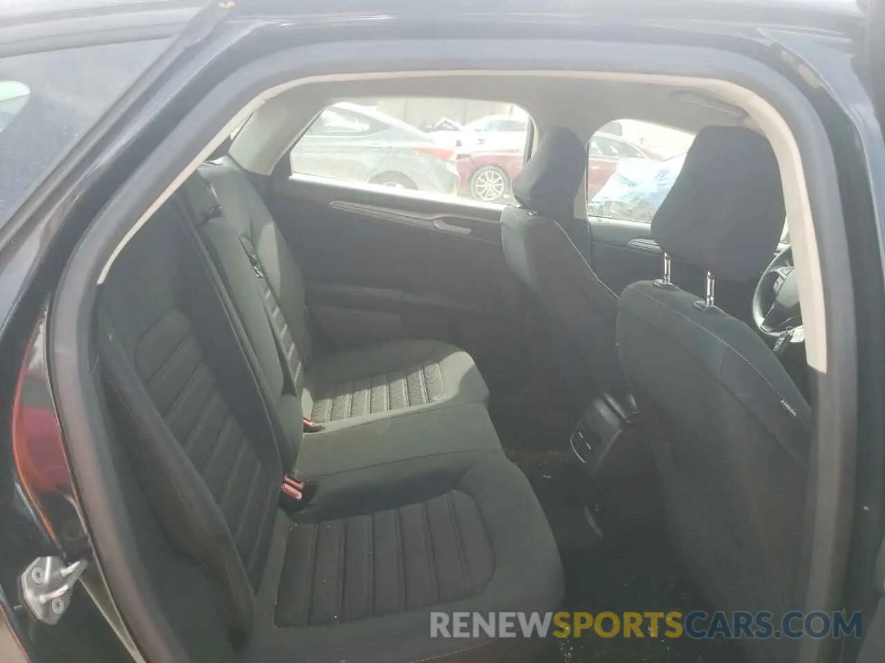 10 fotografías del automóvil dañado 3FA6P0LU2LR185392 FORD FUSION 2020