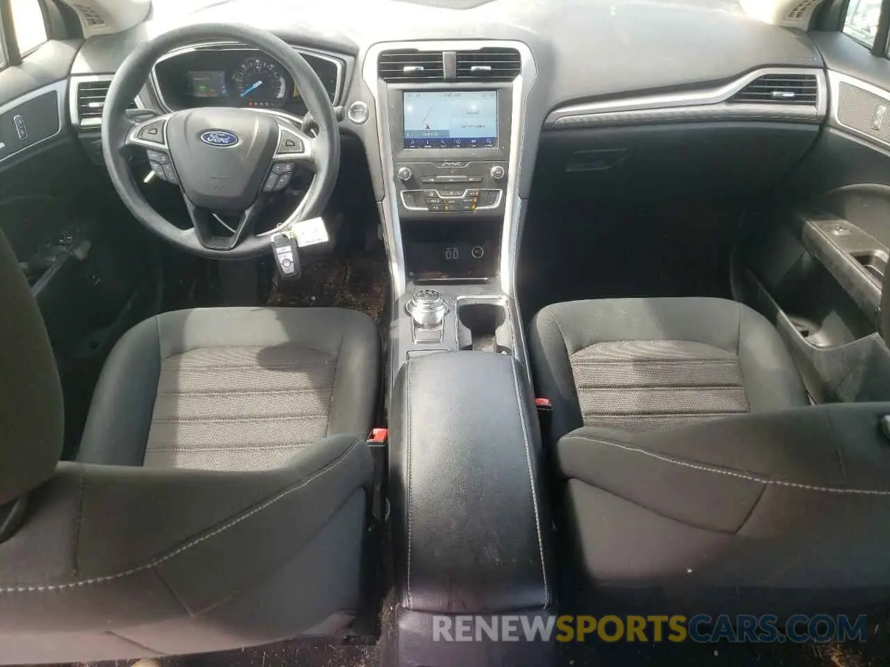 8 fotografías del automóvil dañado 3FA6P0LU2LR185392 FORD FUSION 2020