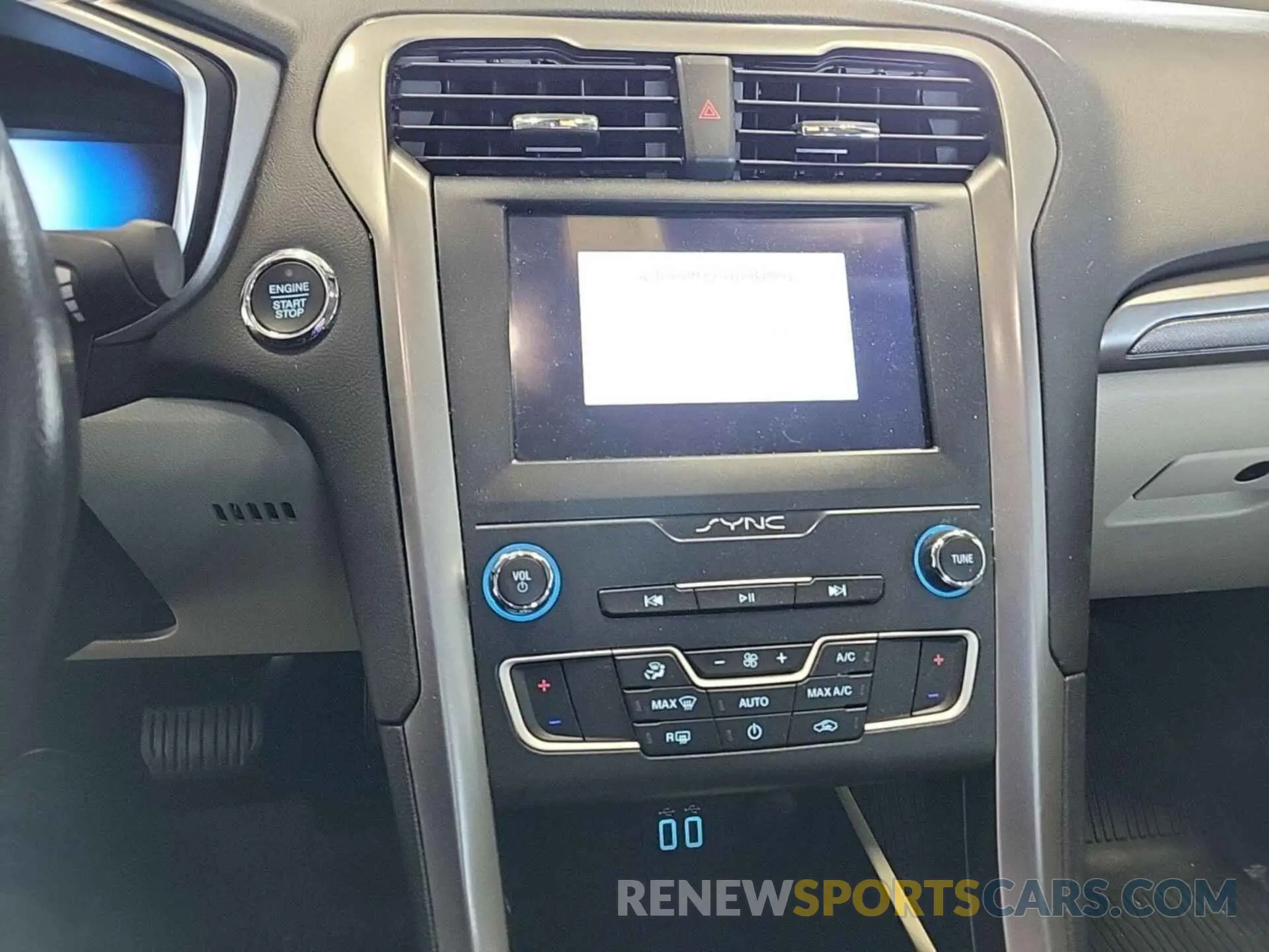 18 fotografías del automóvil dañado 3FA6P0LU3LR177043 FORD FUSION 2020