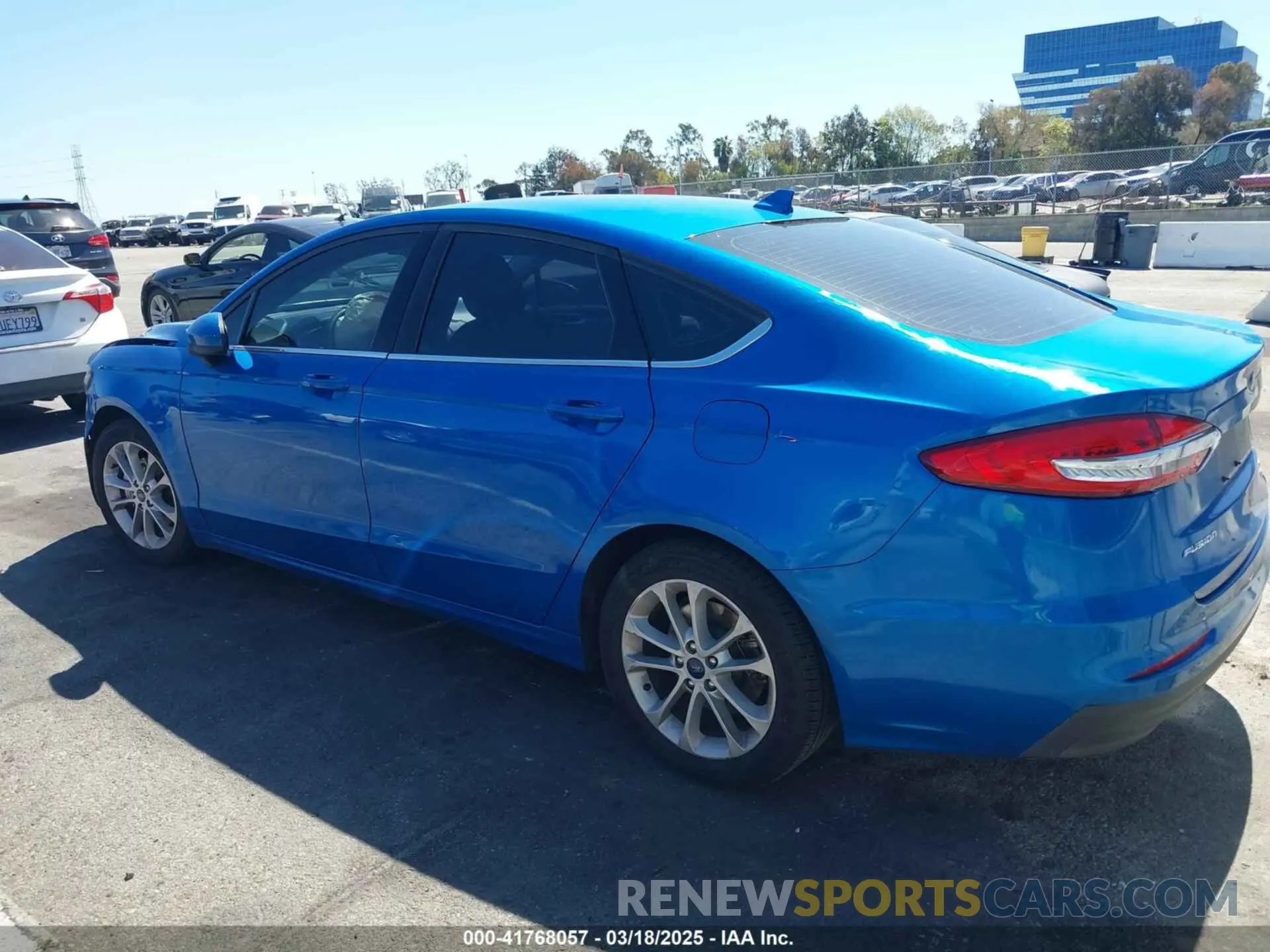 13 fotografías del automóvil dañado 3FA6P0LU3LR215130 FORD FUSION 2020