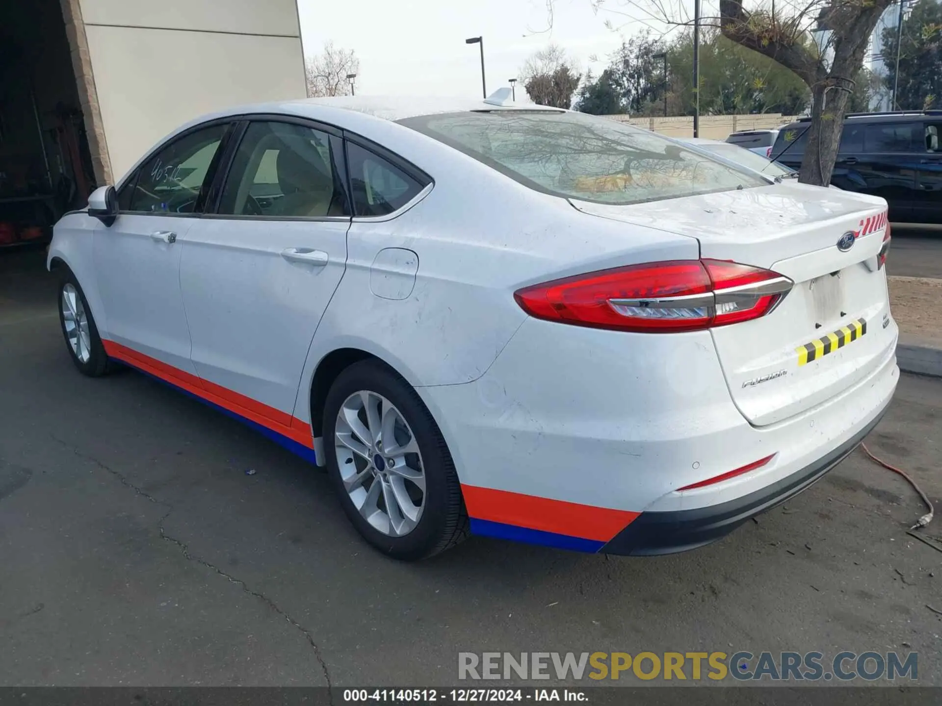 3 fotografías del automóvil dañado 3FA6P0LU3LR242375 FORD FUSION 2020