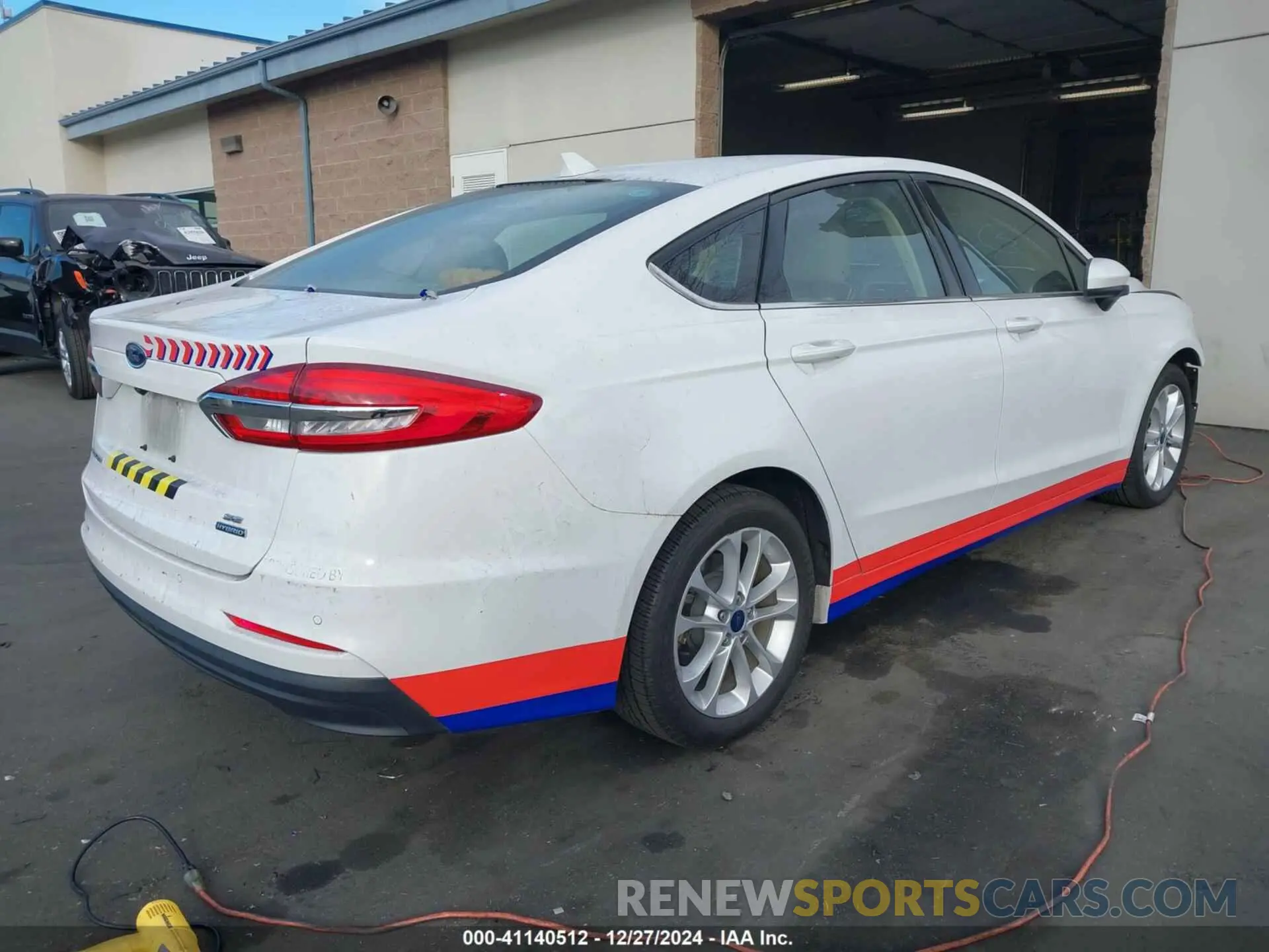 4 fotografías del automóvil dañado 3FA6P0LU3LR242375 FORD FUSION 2020