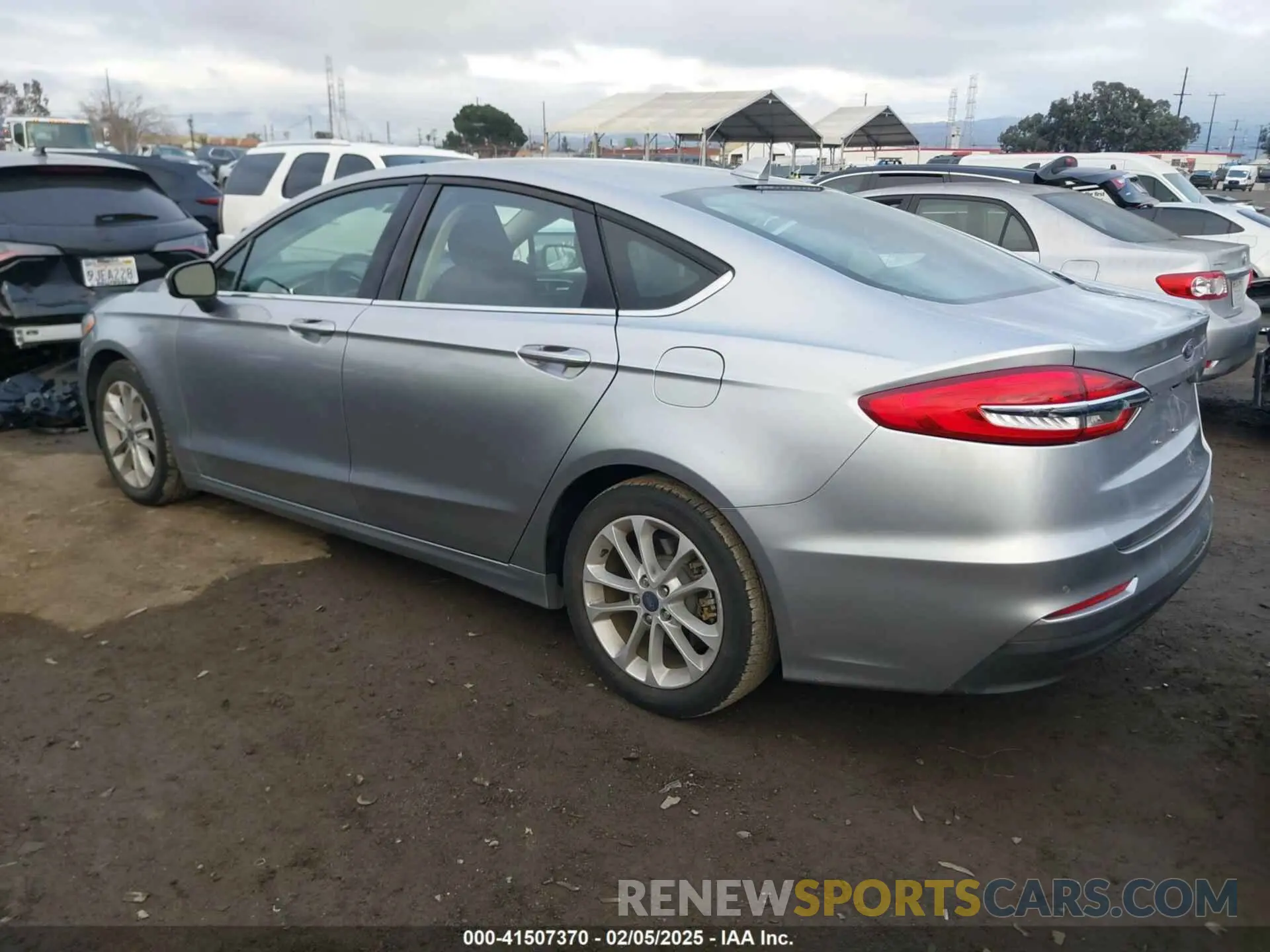 3 fotografías del automóvil dañado 3FA6P0LU4LR254714 FORD FUSION 2020