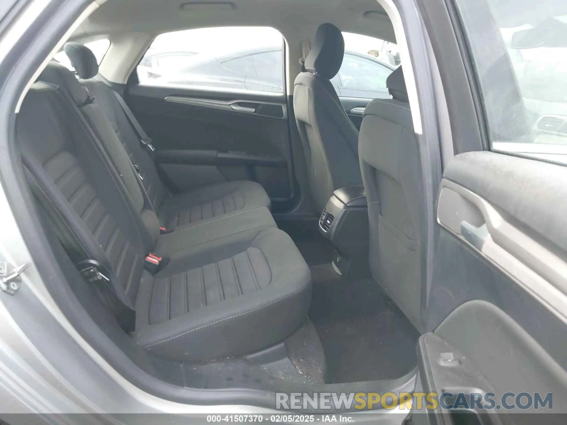 8 fotografías del automóvil dañado 3FA6P0LU4LR254714 FORD FUSION 2020