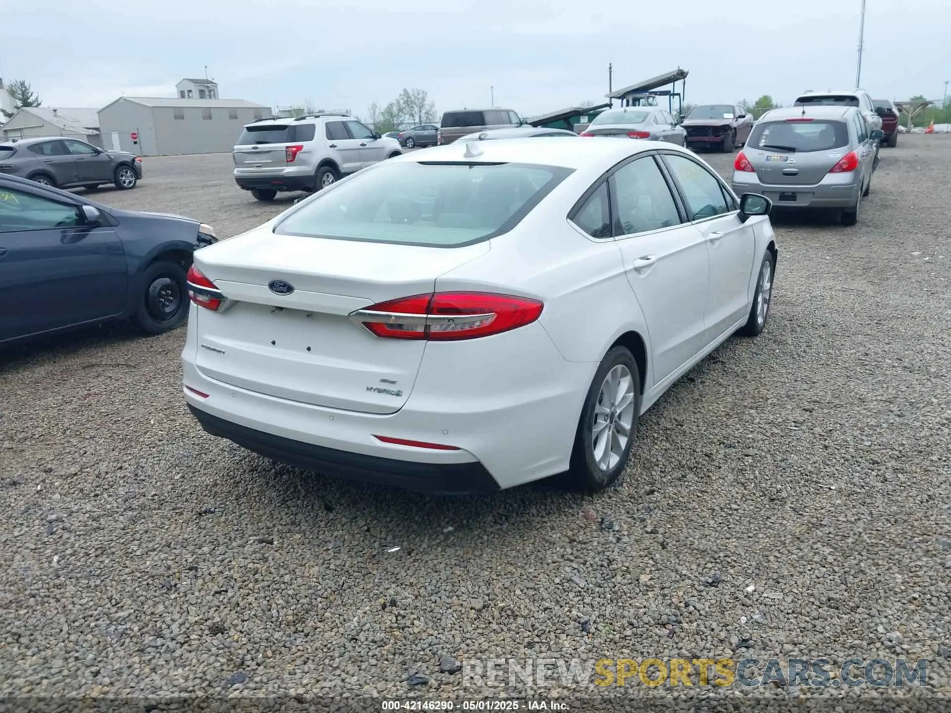 4 fotografías del automóvil dañado 3FA6P0LU5LR151074 FORD FUSION 2020