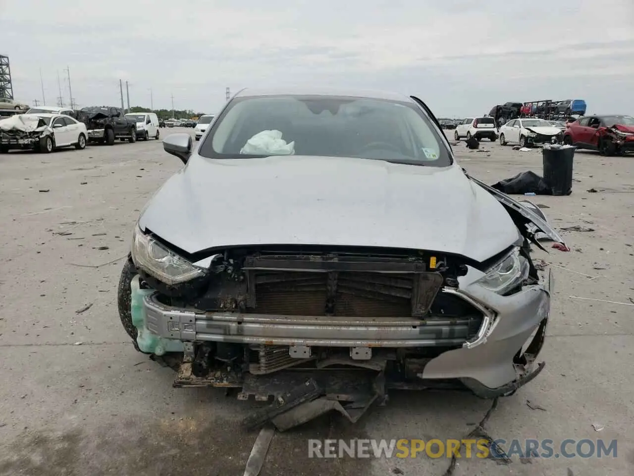 5 fotografías del automóvil dañado 3FA6P0LU6LR104281 FORD FUSION 2020