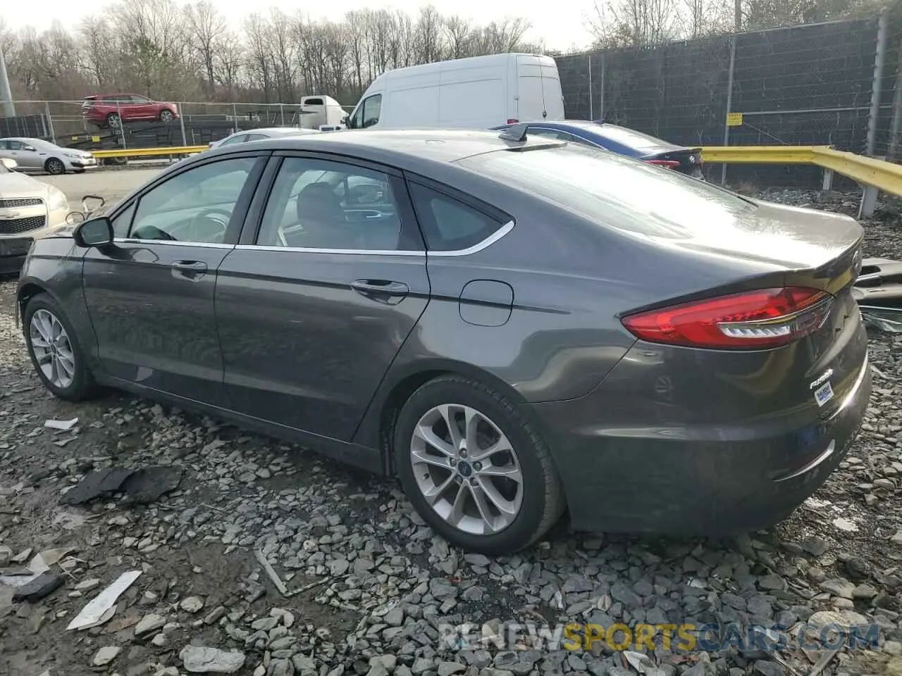 2 fotografías del automóvil dañado 3FA6P0LU7LR104788 FORD FUSION 2020
