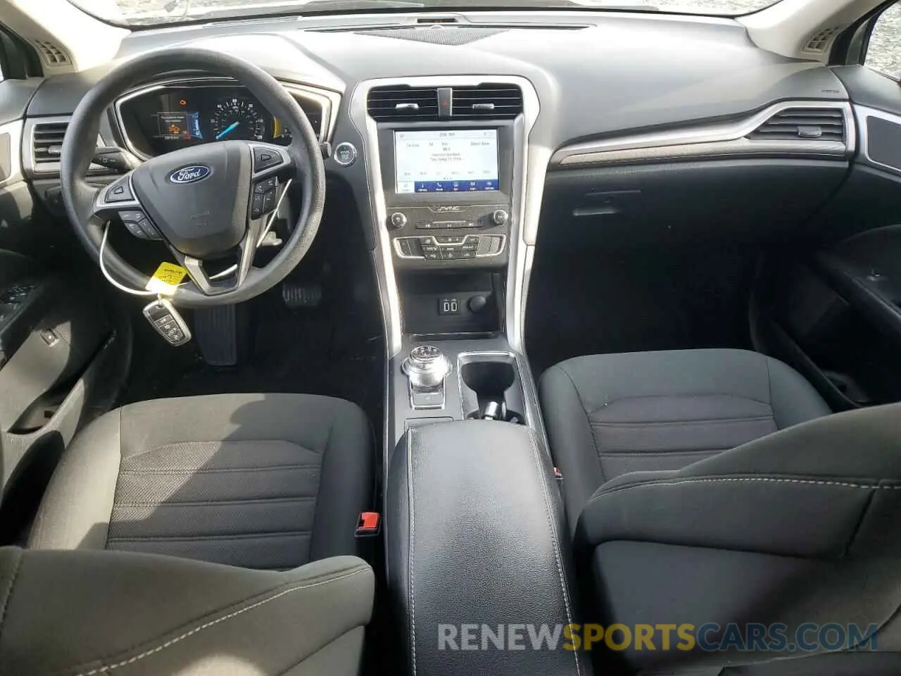 8 fotografías del automóvil dañado 3FA6P0LU7LR104788 FORD FUSION 2020