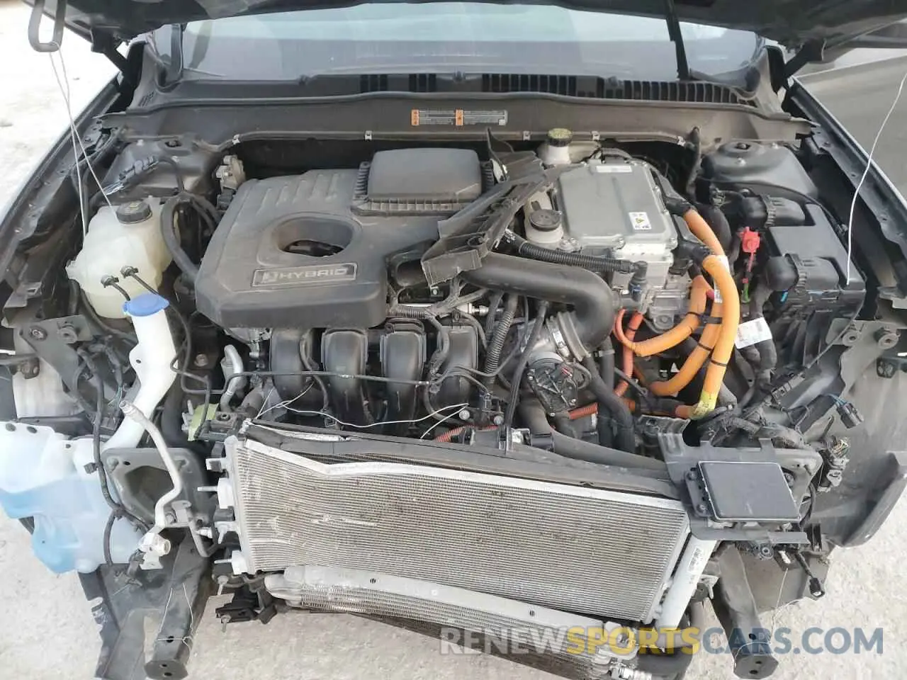 11 fotografías del automóvil dañado 3FA6P0LU7LR219519 FORD FUSION 2020
