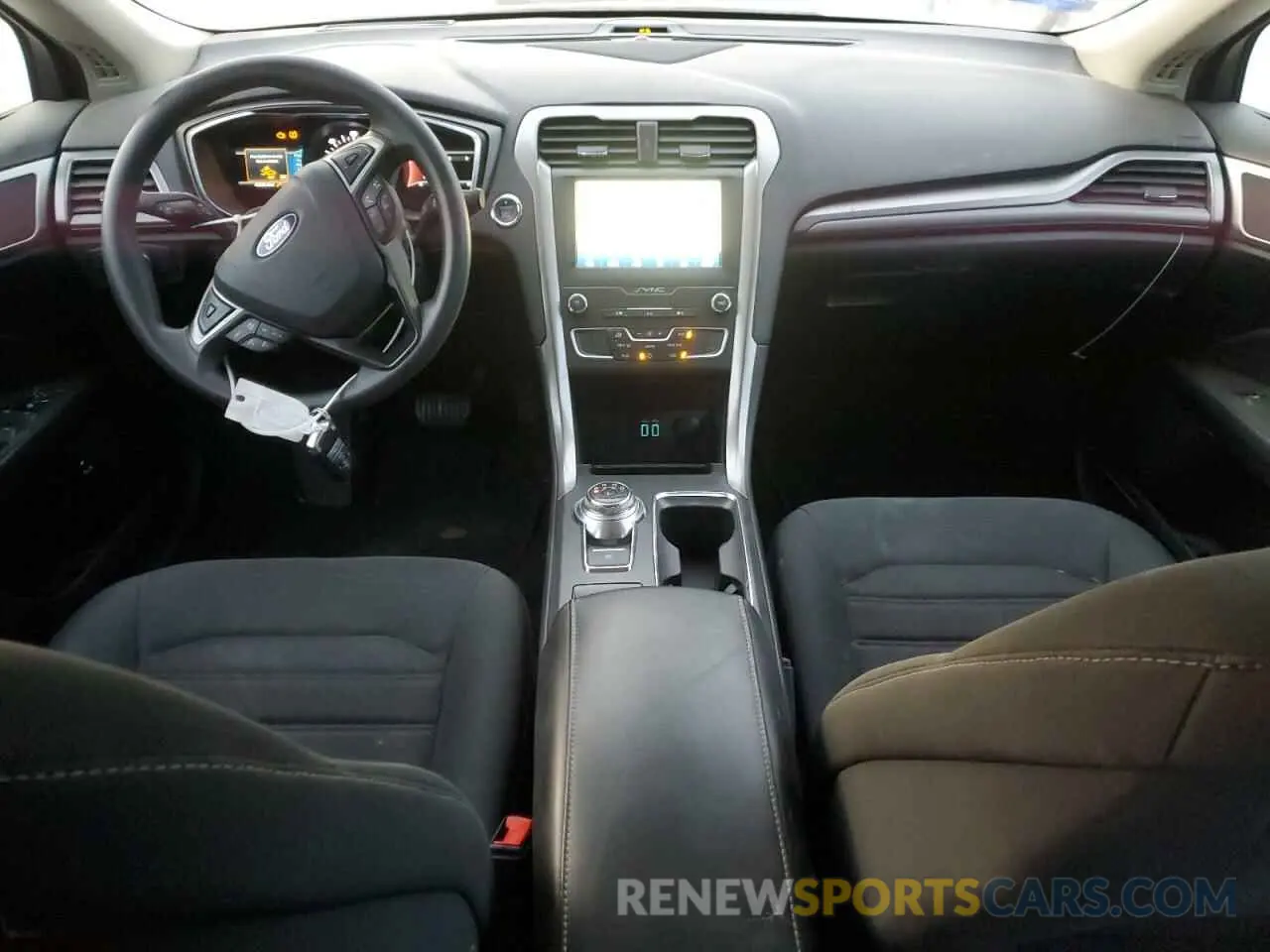 8 fotografías del automóvil dañado 3FA6P0LU7LR219519 FORD FUSION 2020