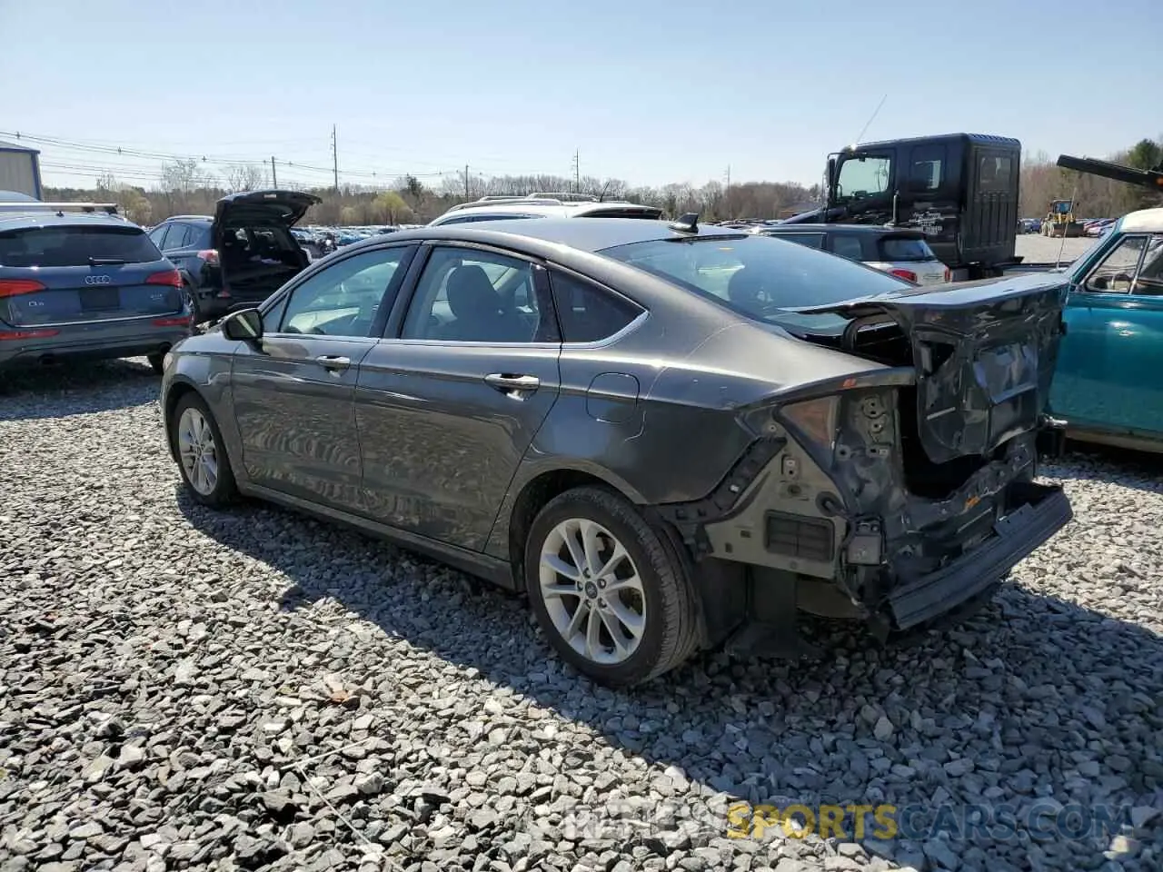 2 fotografías del automóvil dañado 3FA6P0LU8LR127609 FORD FUSION 2020