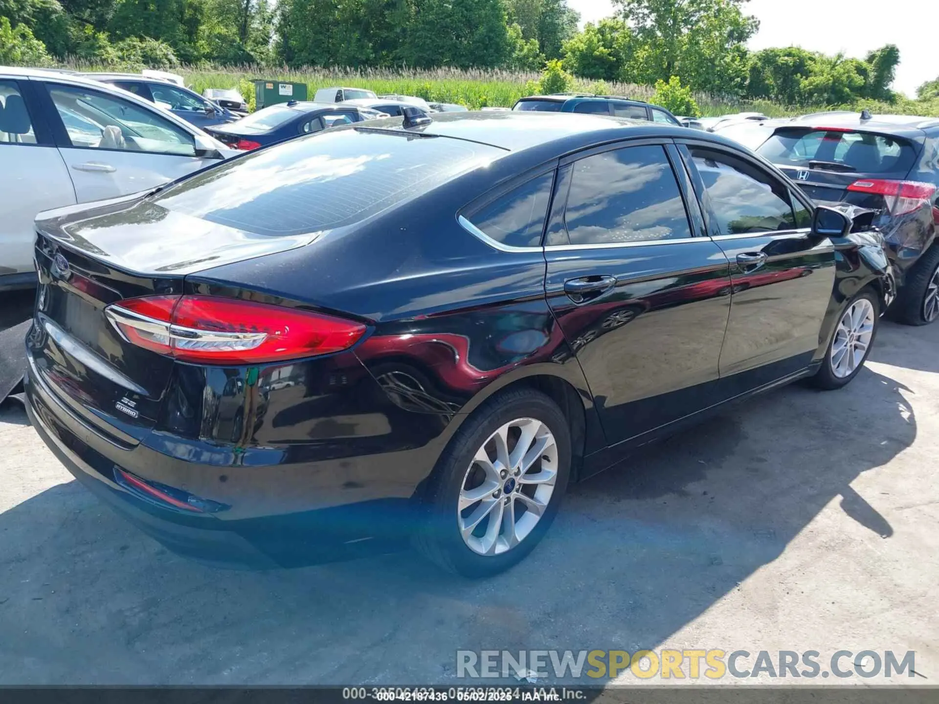4 fotografías del automóvil dañado 3FA6P0LU9LR161722 FORD FUSION 2020
