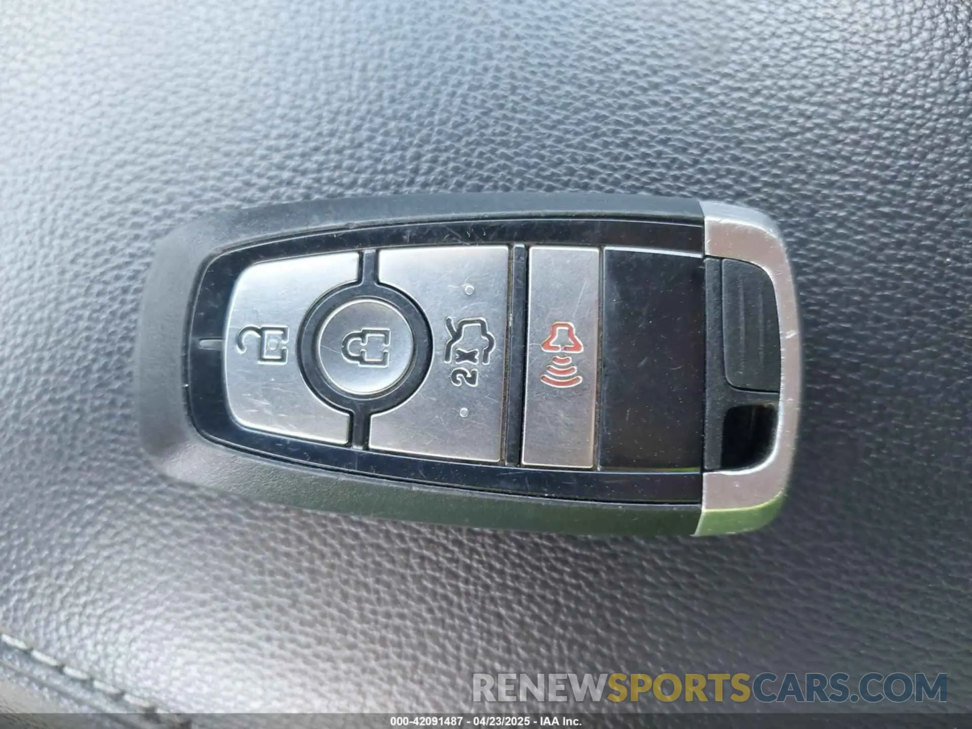 11 fotografías del automóvil dañado 3FA6P0LUXLR105191 FORD FUSION 2020