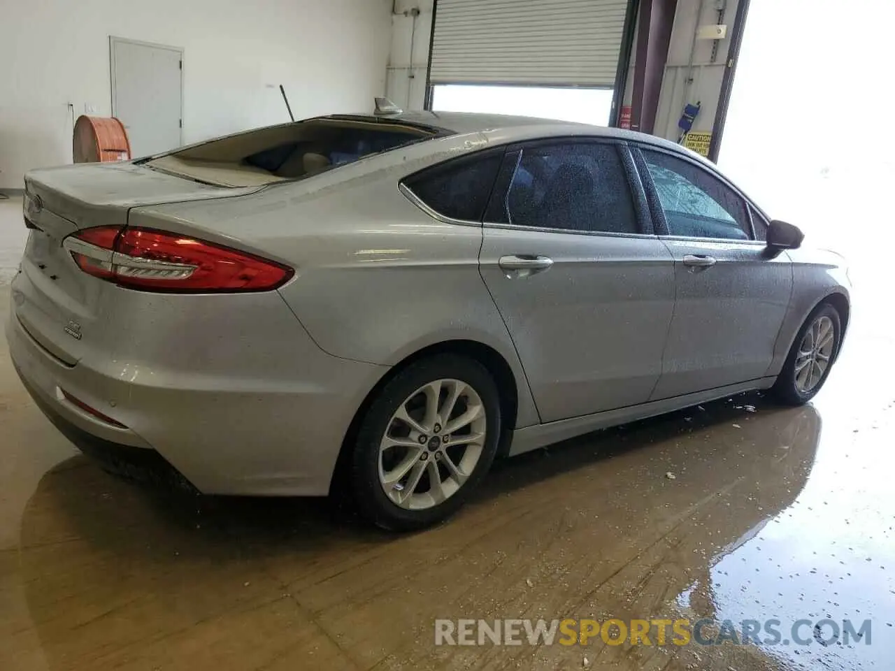 3 fotografías del automóvil dañado 3FA6P0LUXLR194471 FORD FUSION 2020